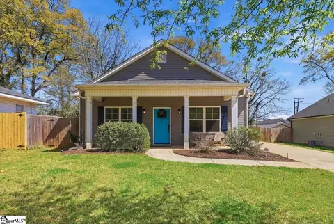19 Rebecca St, Greenville, SC 29607