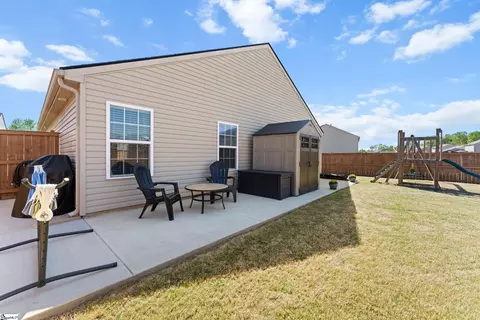 Exterior - 348 Victory Ln, Moore, SC 29369 photo 4 of 7