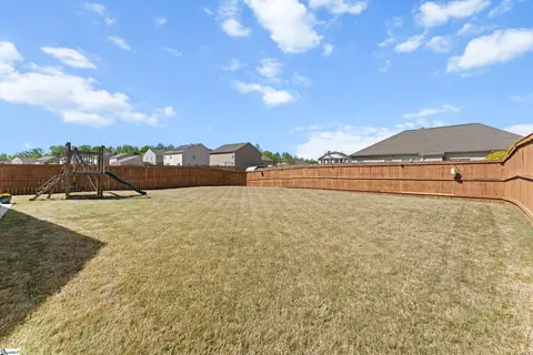 Exterior - 348 Victory Ln, Moore, SC 29369 photo 3 of 7