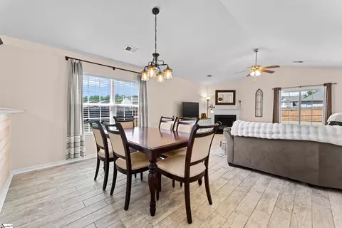 Dining - 348 Victory Ln, Moore, SC 29369 photo 1 of 2
