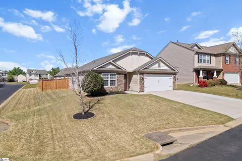 Exterior - 348 Victory Ln, Moore, SC 29369 photo 2 of 7