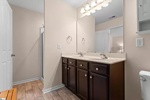 Bath - 348 Victory Ln, Moore, SC 29369 photo 2 of 3
