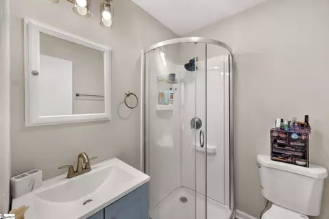 Bath - 309 E Hampton Ave, Honea Path, SC 29654 photo 2 of 2