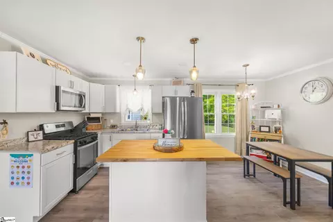Kitchen - 309 E Hampton Ave, Honea Path, SC 29654 photo 2 of 2