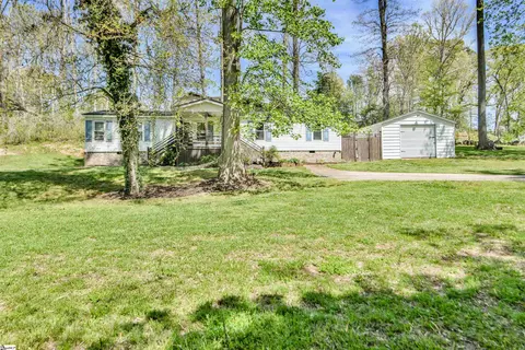 412 Bushy Creek Rd, Woodruff, SC 29388