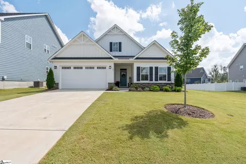 105 Comanche Trl, Simpsonville, SC 29680