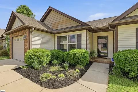 Exterior - 22 Nautical Dr, Greer, SC 29650 photo 2 of 5