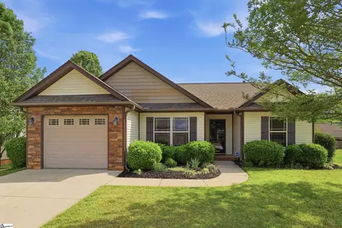 22 Nautical Dr, Greer, SC 29650