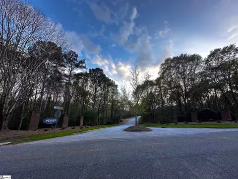 101 Sugarmill Ln, Moore, SC 29369 photo 3