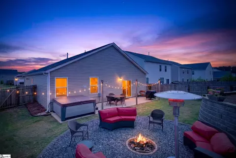315 Tolbert Dr, Greenwood, SC 29649