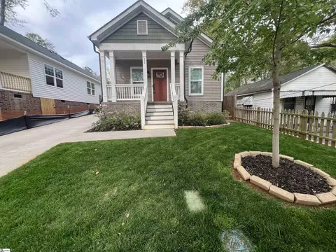 11 Baxter St, Greenville, SC 29607