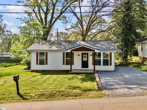 12 Hudson St, Greenville, SC 29609