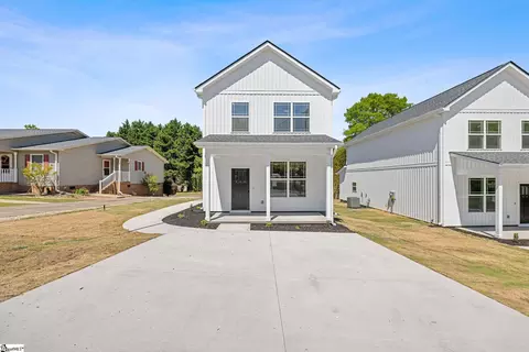 205 Wildwood Dr, Greer, SC 29651