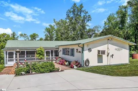 2511 S Pineland Cir, Cross Hill, SC 29332