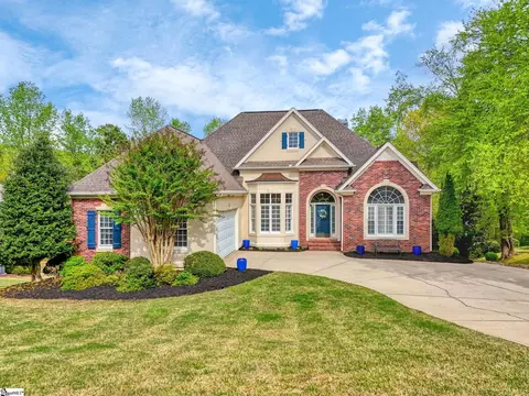 239 Horseshoe Dr, Spartanburg, SC 29306
