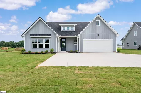 2735 Friendship Church Rd, Gray Court, SC 29645