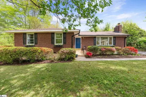 4 Timber Ln, Greenville, SC 29609