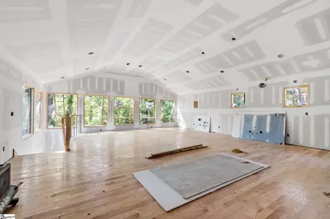 105 Vannoy St, Greenville, SC 29601