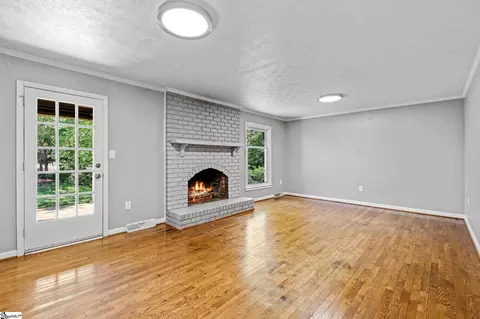 Living - 105 Middle Brook Rd, Greer, SC 29650 photo 3 of 4
