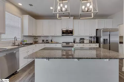 Kitchen - 115 Mayfield Crossing Ln, Greer, SC 29651 photo 2 of 4
