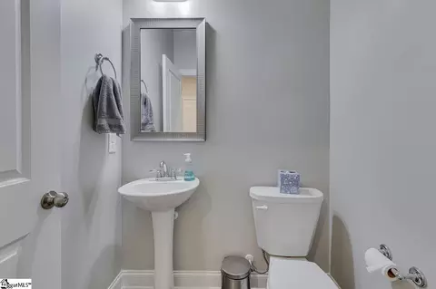 Bath - 115 Mayfield Crossing Ln, Greer, SC 29651 photo 1 of 3