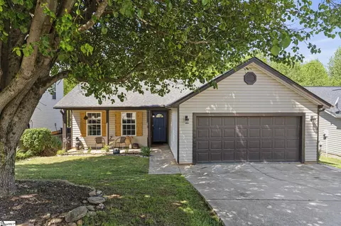 8 Falcon Ridge Way, Greer, SC 29650