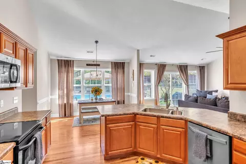 Kitchen - 58 Jude Ct, Greer, SC 29651 photo 4 of 4