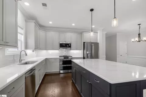 Kitchen - 28 Peckham St, Greenville, SC 29607 photo 6 of 6