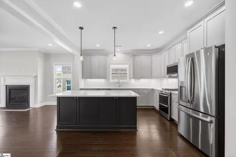 Kitchen - 28 Peckham St, Greenville, SC 29607 photo 4 of 6