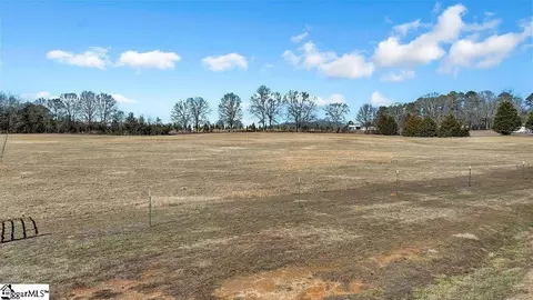 306 Parnell Rd # -B, Anderson, SC 29621