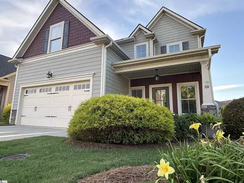 330 Belle Oaks Dr, Simpsonville, SC 29680
