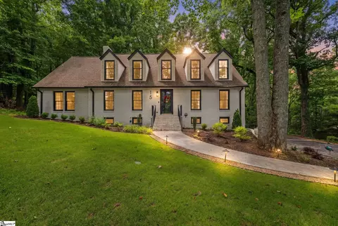 15 Lake Circle Dr, Greenville, SC 29609