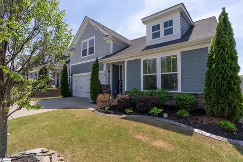 809 Lockhurst Dr, Simpsonville, SC 29681