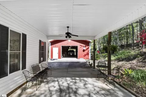 Exterior - 181 Lake Dr, Greer, SC 29651 photo 5 of 8
