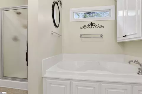 Bath - 181 Lake Dr, Greer, SC 29651 photo 1 of 4