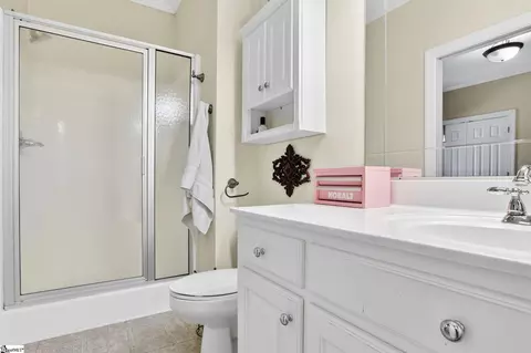 Bath - 181 Lake Dr, Greer, SC 29651 photo 3 of 4