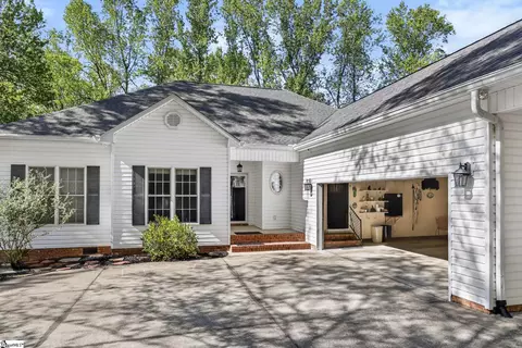 Exterior - 181 Lake Dr, Greer, SC 29651 photo 3 of 8