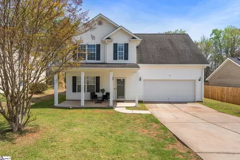 282 Waxberry Ct, Boiling Springs, SC 29316