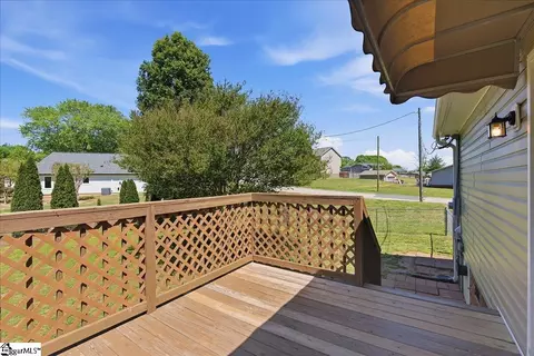 Exterior - 207 E Celestial Dr, Greer, SC 29651 photo 3 of 5