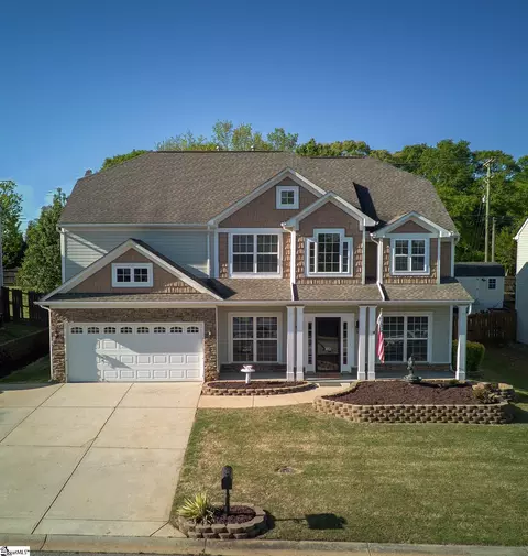 102 River Summit Dr, Simpsonville, SC 29681
