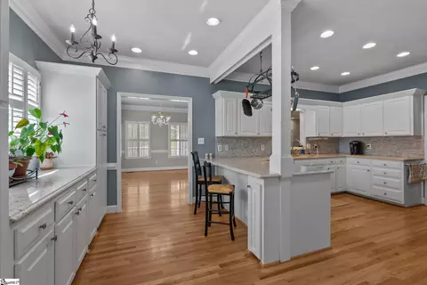 Kitchen - 528 Riveredge Ct, Moore, SC 29369 photo 1 of 4