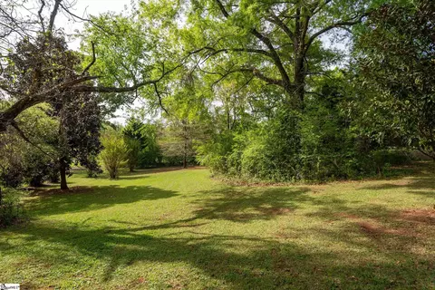 Exterior - 528 Riveredge Ct, Moore, SC 29369 photo 9 of 10