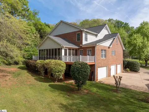 Exterior - 528 Riveredge Ct, Moore, SC 29369 photo 3 of 10