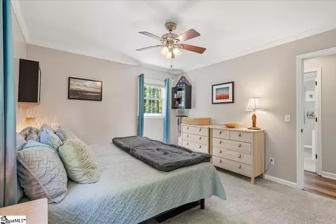 Bedroom - 501 Hickory Ln, Pendleton, SC 29670 photo 4 of 4