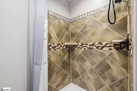 Bath - 501 Hickory Ln, Pendleton, SC 29670 photo 4 of 4
