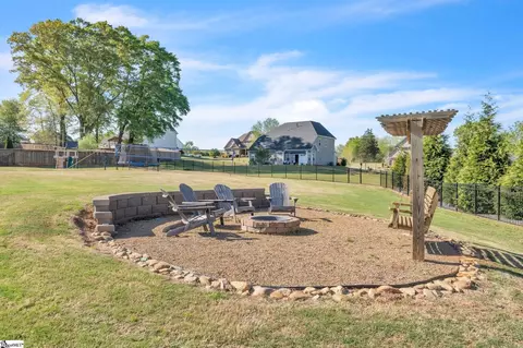 Exterior - 1017 Waterside Dr, Easley, SC 29642 photo 5 of 6