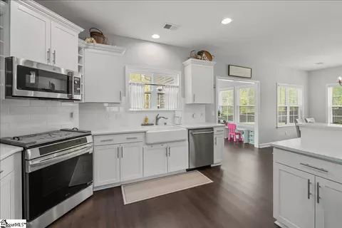 Kitchen - 298 Avendell Dr, Easley, SC 29642 photo 3 of 5