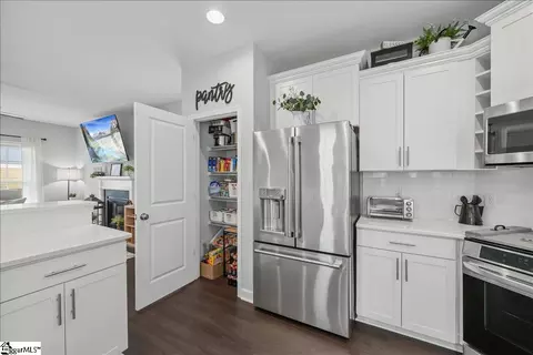 Kitchen - 298 Avendell Dr, Easley, SC 29642 photo 5 of 5