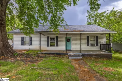 2 Woodward St, Greenville, SC 29611