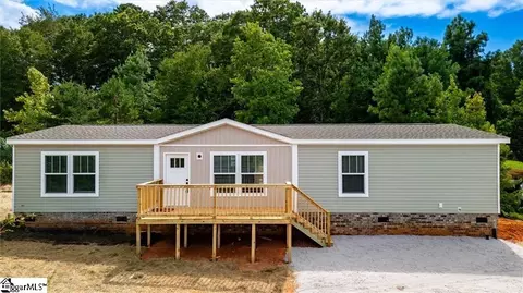 220 Creekstone Dr, Piedmont, SC 29673